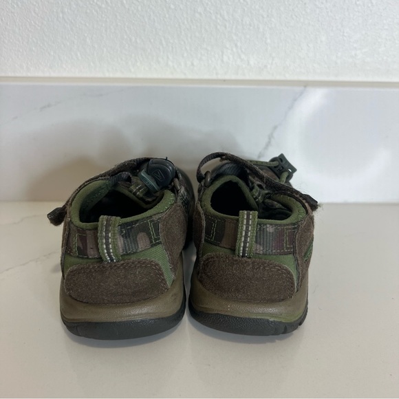 Keen Newport H2 Kids Sandals Camo Water Sport Outdoor Strappy Size 10 - Picture 3 of 10